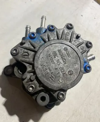 Audi A6 S6 C6 4F Vacuum pump 03G145209C 141207