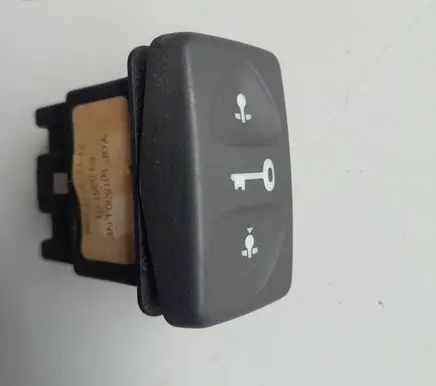 Land Rover Freelander Central locking switch button 03035101 YUF101530LF