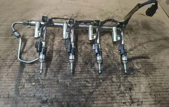 Fuel main line pipe