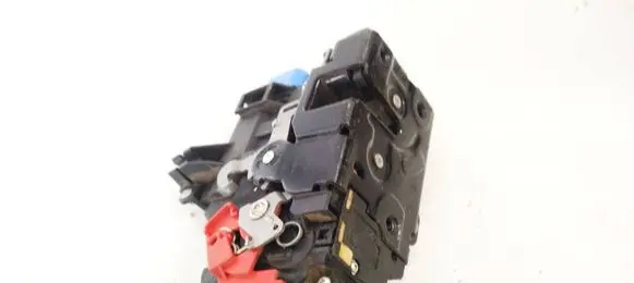 Skoda Octavia Mk2 (1Z) Front door lock 3D1837015AB