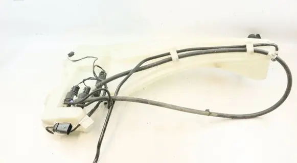 BMW X5 E70 Windshield washer fluid reservoir/tank 7161477 7162586 6934160