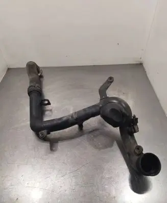 Volkswagen Golf Plus Intercooler hose/pipe 1K0145762C 1K0145770B