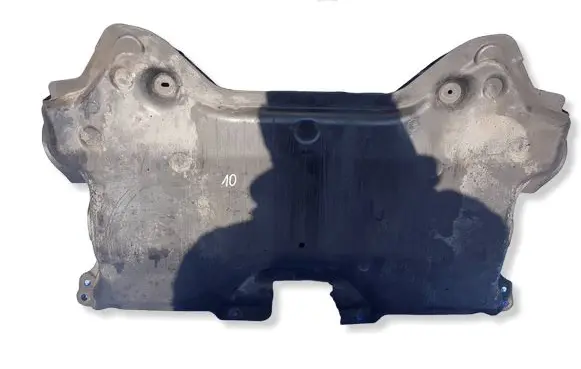 Mercedes-Benz E W212 Engine splash shield/under tray 2125201323BN A2125201323