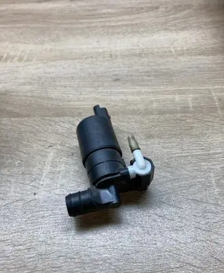 Renault Megane I Windscreen/windshield washer pump 021168 720299