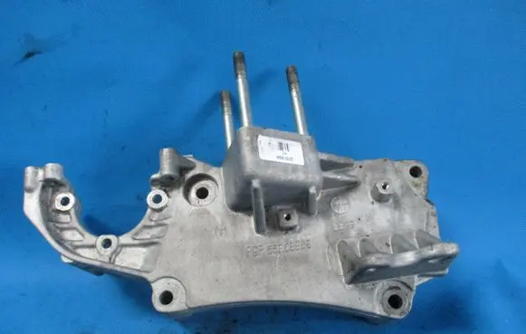 Fiat Doblo Engine mounting bracket 55208369