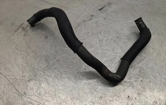 Opel Astra H Engine coolant pipe/hose 13245918