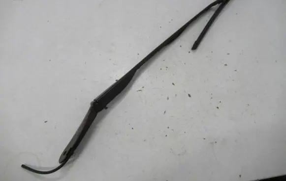 Peugeot 508 II Front wiper blade arm 9813512180