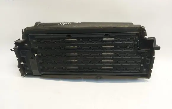 Land Rover Range Rover Velar Parcel shelf load cover m8a2-8475-a-pia-04