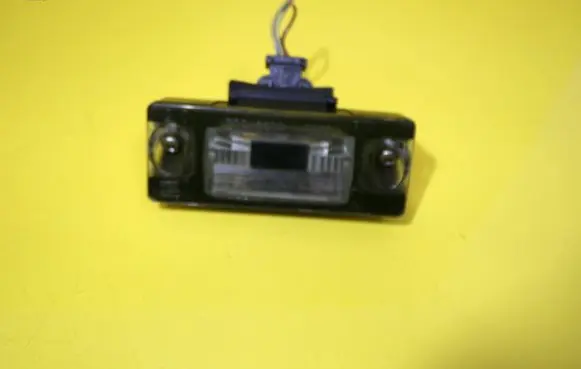 Audi A4 S4 B5 8D Number plate light 8D9943021