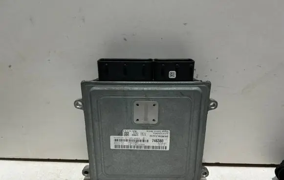Jeep Compass Engine control unit/module ECU P68028202AC 3W202820890 08897L