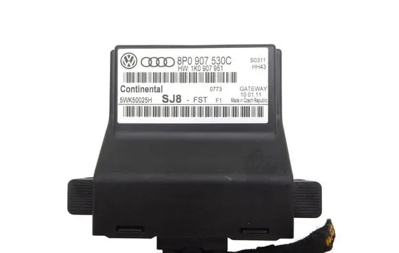 Audi TT TTS Mk2 Speedometer control unit/module 8P0907530C 1K0907951