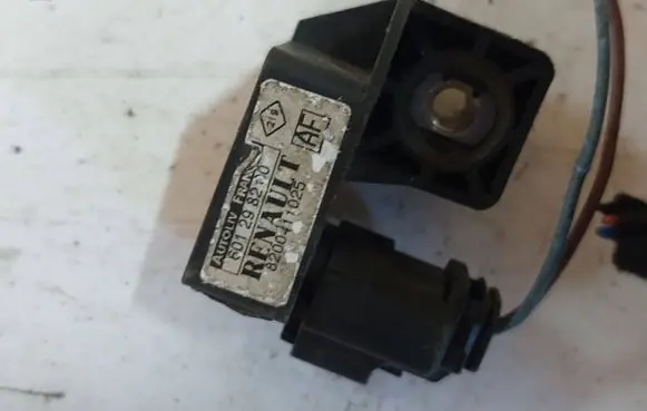 Renault Scenic II - Grand scenic II Airbag deployment crash/impact sensor 8200411025 601298200