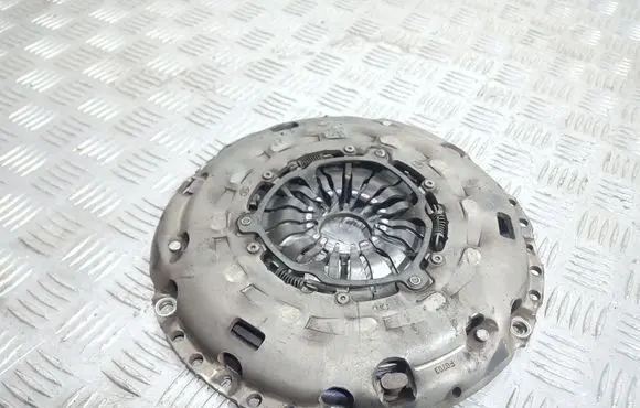 Ford Mondeo Mk III Pressure plate 