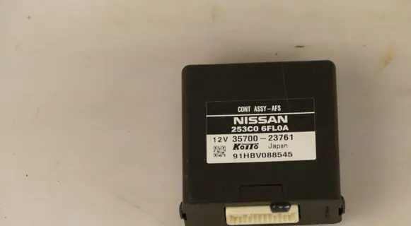 Nissan X-Trail T32 Light module LCM 253C06FL0A