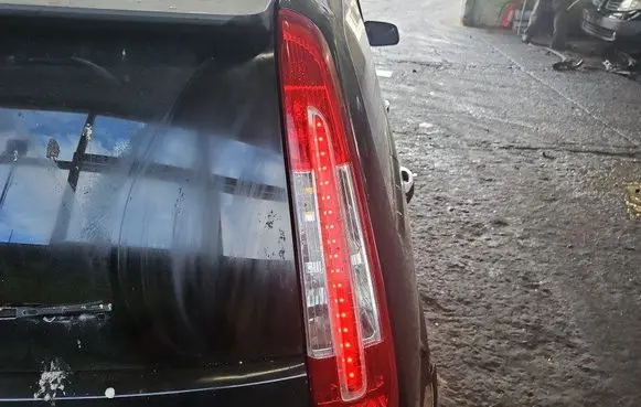 Ford C-MAX I Rear/tail lights IMPRK1493619