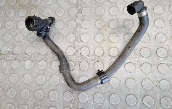 BMW X5 F15 Engine coolant pipe/hose 8513837