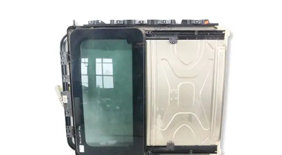 BMW 5 E60 E61 Sunroof set 7033544 54137033544