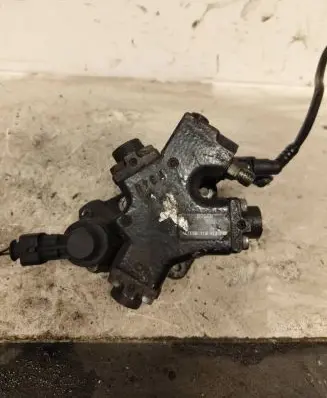 Opel Astra H Fuel injection high pressure pump 0055201803 0445010122 0403698