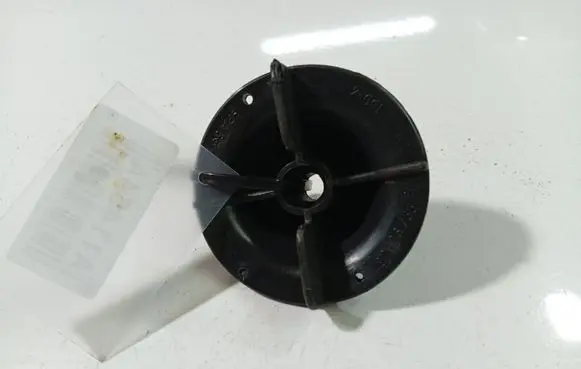 Opel Astra H Spare wheel bolt 90126755