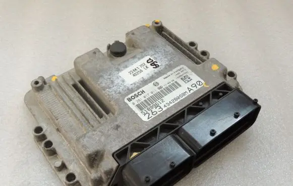 Fiat Doblo Engine control unit/module 0281017011 51899612