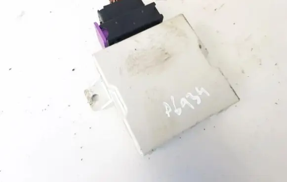 Toyota Avensis T250 Window wiper relay 150696