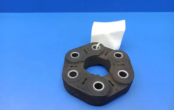 BMW 6 E63 E64 Rear prop shaft donut coupling/joint 7522027