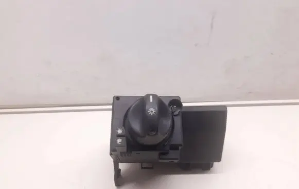 Mercedes-Benz E W210 Light switch 2105450104