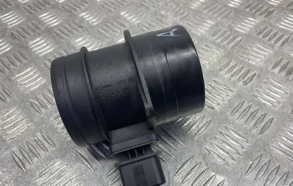 Audi A4 S4 B6 8E 8H Mass air flow meter 03G906461C 0281002735