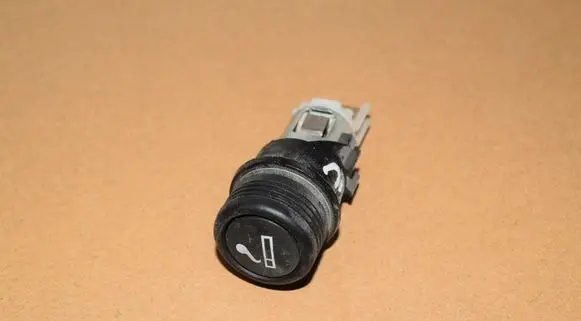 Mercedes-Benz ML W163 Cigarette lighter 