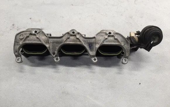 Audi A6 C7 Intake manifold 06E133340E