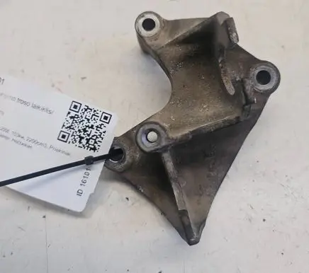 Honda Civic Gear shift cable bracket 