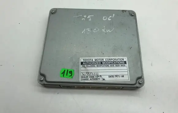 Toyota Avensis T250 Engine control unit/module 8966105C70 MB1758008681 1758008681