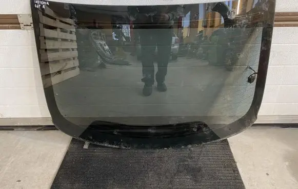 Opel Insignia A Rear windscreen/windshield window E443R000054 D0T747M535AS2