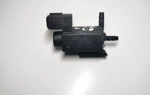 BMW 5 E60 E61 Turbo solenoid valve 1742712