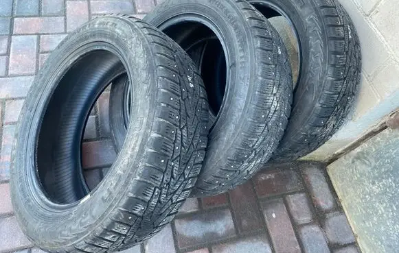 Toyota Auris 150 R15 winter/snow tires with studs 18560R15