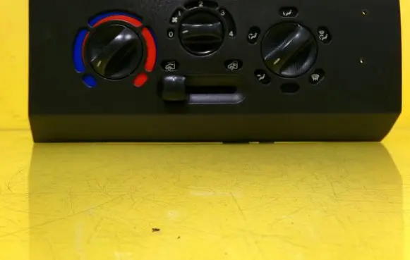 Iveco Daily 35 - 40.10 Climate control unit 123842800 B837