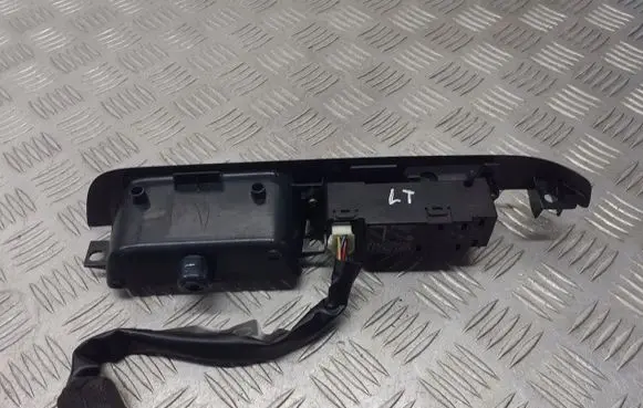 Mitsubishi Outlander Quarter vent window switch MR502238