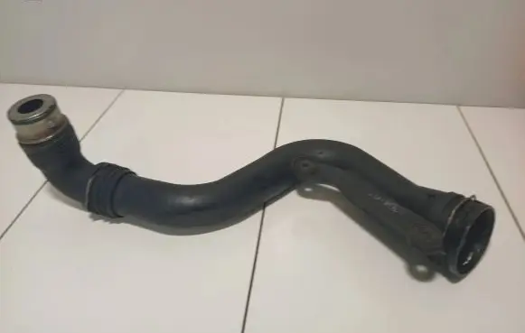 Volkswagen Golf V Intercooler hose/pipe 1K0145762P