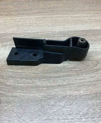 Audi A6 S6 C6 4F Front bumper mounting bracket 4F0807771