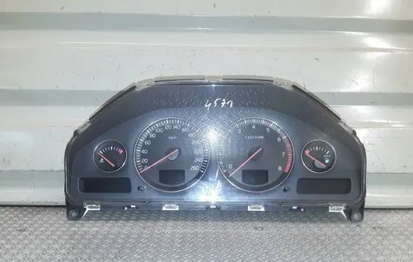 Volvo XC90 Speedometer (instrument cluster) 9499943