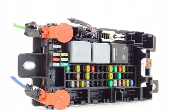 Jaguar E-Pace Fuse module 14N030