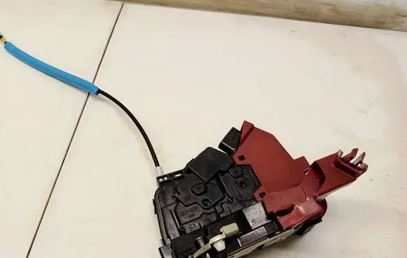 Hyundai Tucson IV NX4 Rear door lock 81410N7010