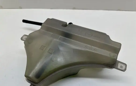 Mazda 6 Coolant expansion tank/reservoir 15350 SH01 K2443