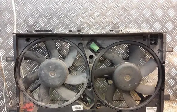 Opel Insignia A Air conditioning (A/C) fan (condenser) 13223018