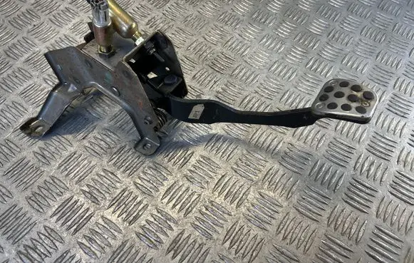 Honda Civic Clutch pedal 