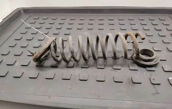 KIA Sportage Rear coil spring