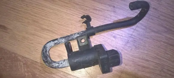 Renault Megane I Turbo solenoid valve 7700113709