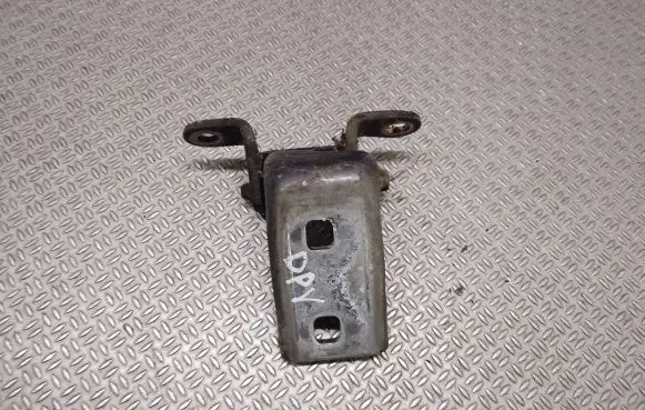 Opel Insignia A Front door upper hinge A046574