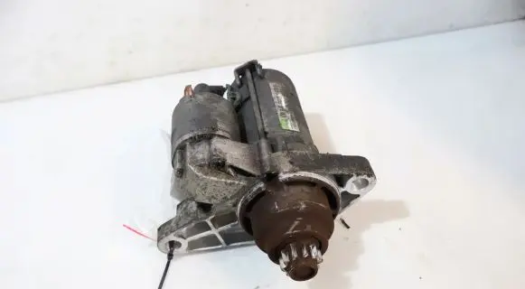 Volkswagen Golf V Starter motor D6GS12
