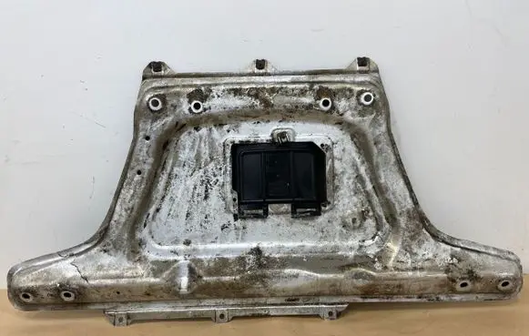 BMW Z4 E85 E86 Engine splash shield/under tray 7036493